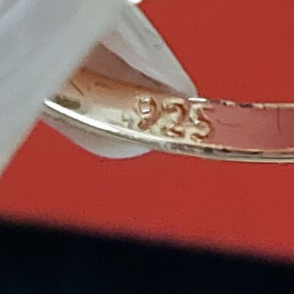 ESTATE Mesmerizing oval pink topaz with CZs ring - Picture 4 of 5